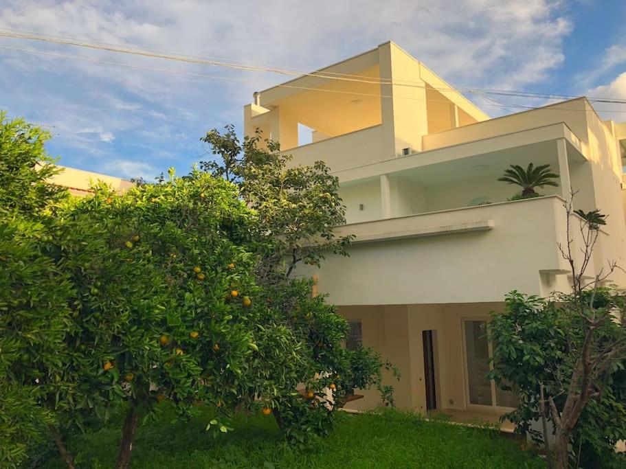 Villa Maia Palermo Bagian luar foto